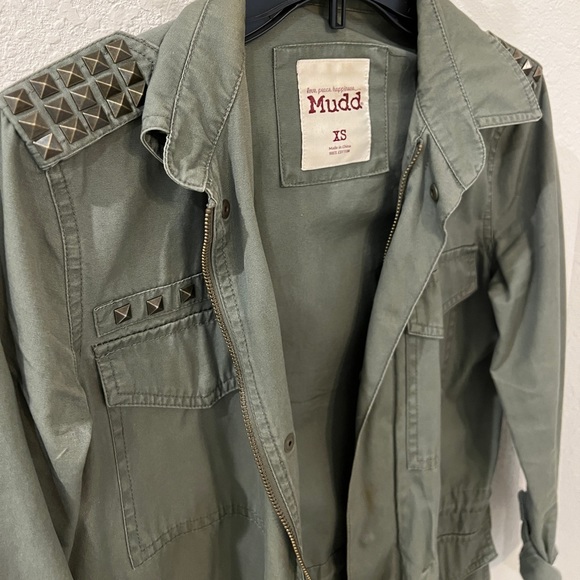 Green jacket - Picture 2 of 3